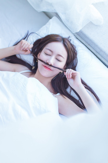 小雪下面又紧又爽